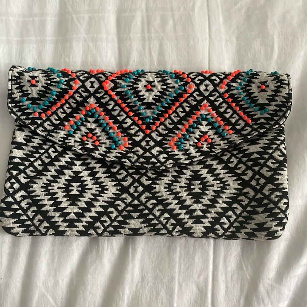 Medina beaded clutch